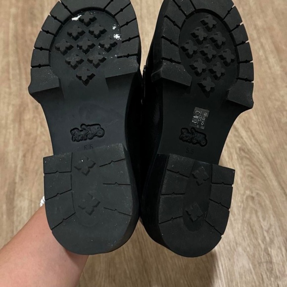 Coach Leah Loafers - Size 5.5 - Picture 3 of 4